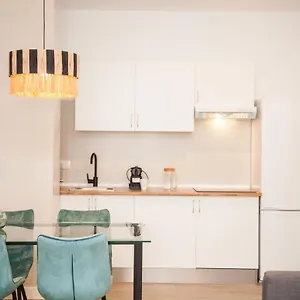  Appartamento Gotoseville Faustino Flats