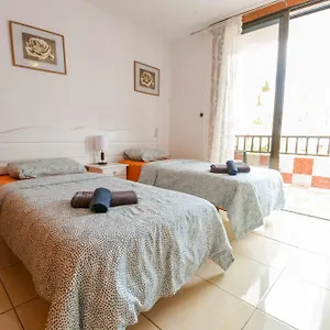 https://parque-santiago-1-242-2-bedroom-apartment-sleeps-6.in-canary-islands.com
