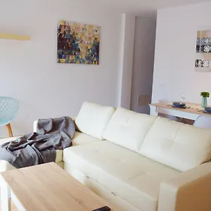 https://carabeo-pza-clara-campoamor.hotelsinnerja.org